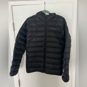 Eddie Bauer Men’s CirrusLite Hooded Down Jacket